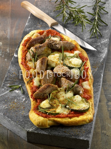 Salsiccia-Paprika-Pizza