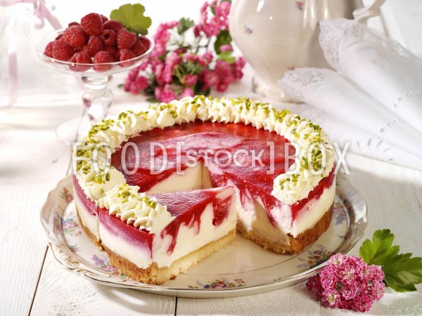 Joghurt-Himbeer-Torte